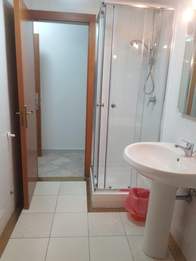 B&B Dimora Del Centro สกาเลอา ภายนอก รูปภาพ