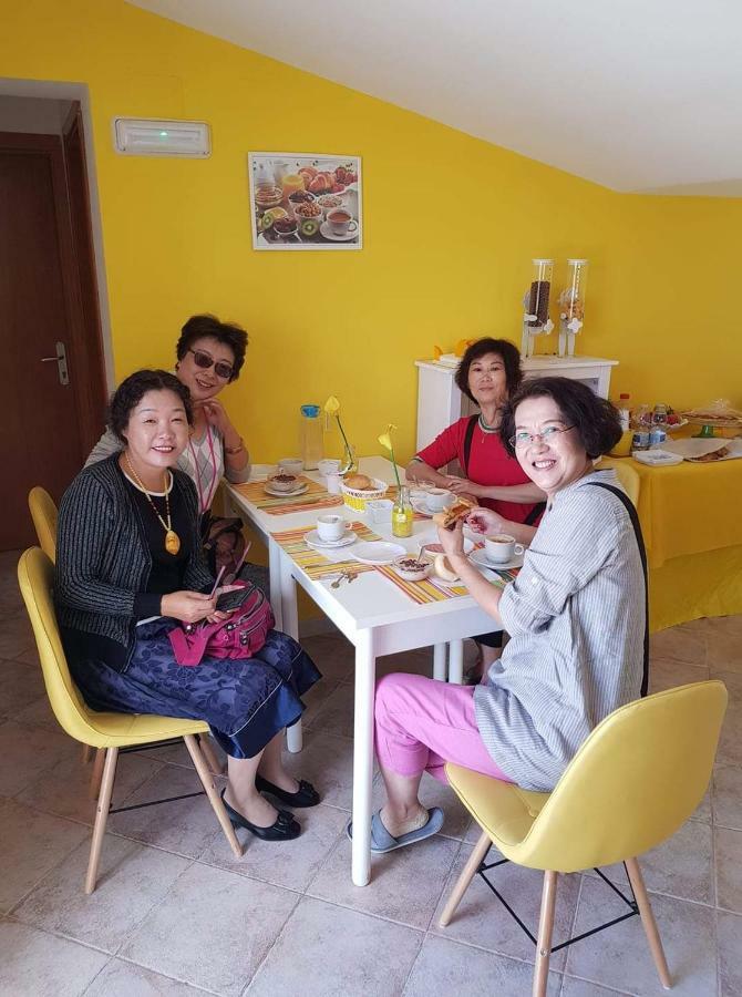 B&B Dimora Del Centro สกาเลอา ภายนอก รูปภาพ